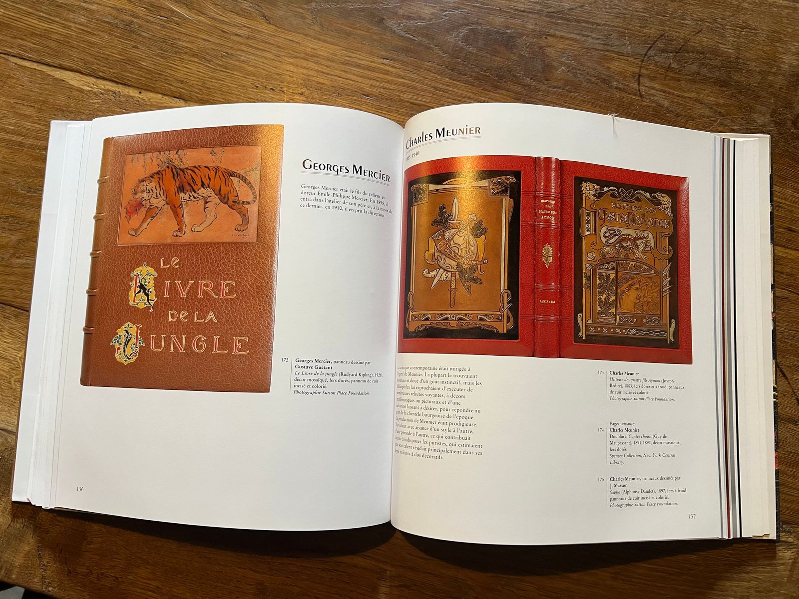 La reliure en France - Art Nouveau-Art déco 1880-1940 - Alastair Duncan & Georges de Bartha - 1989 | Double expertise de deux spécialistes reconnus internationalement dans les arts décoratifs et la bibliophilie | Aufildeslivres.fr