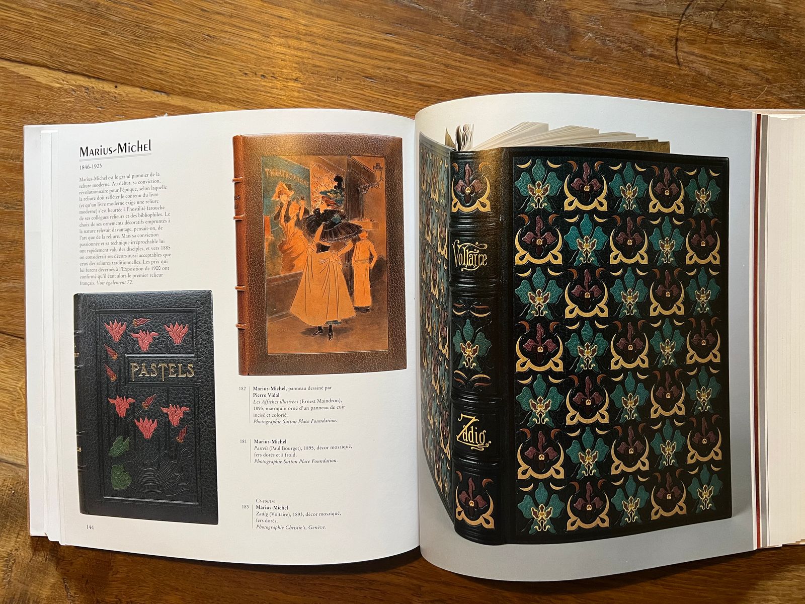 La reliure en France - Art Nouveau-Art déco 1880-1940 - Alastair Duncan & Georges de Bartha - 1989 | Riche iconographie avec reproductions en couleur de reliures exceptionnelles et rares | Aufildeslivres.fr