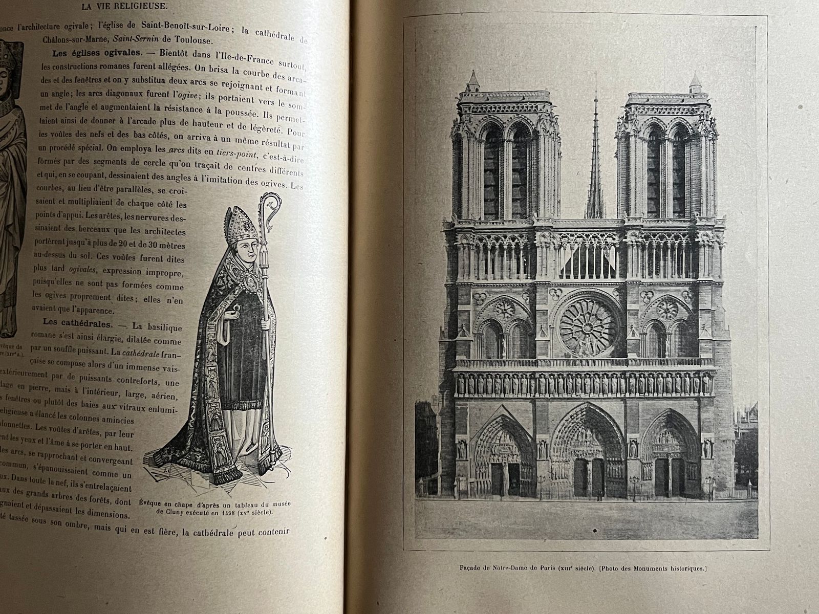 Des Cavernes aux Palais - Gustave Ducoudray - 1929 | Pièce rare pour les collectionneurs s'intéressant à l'histoire de l'architecture et de l'habitation primitive | Aufildeslivres.fr