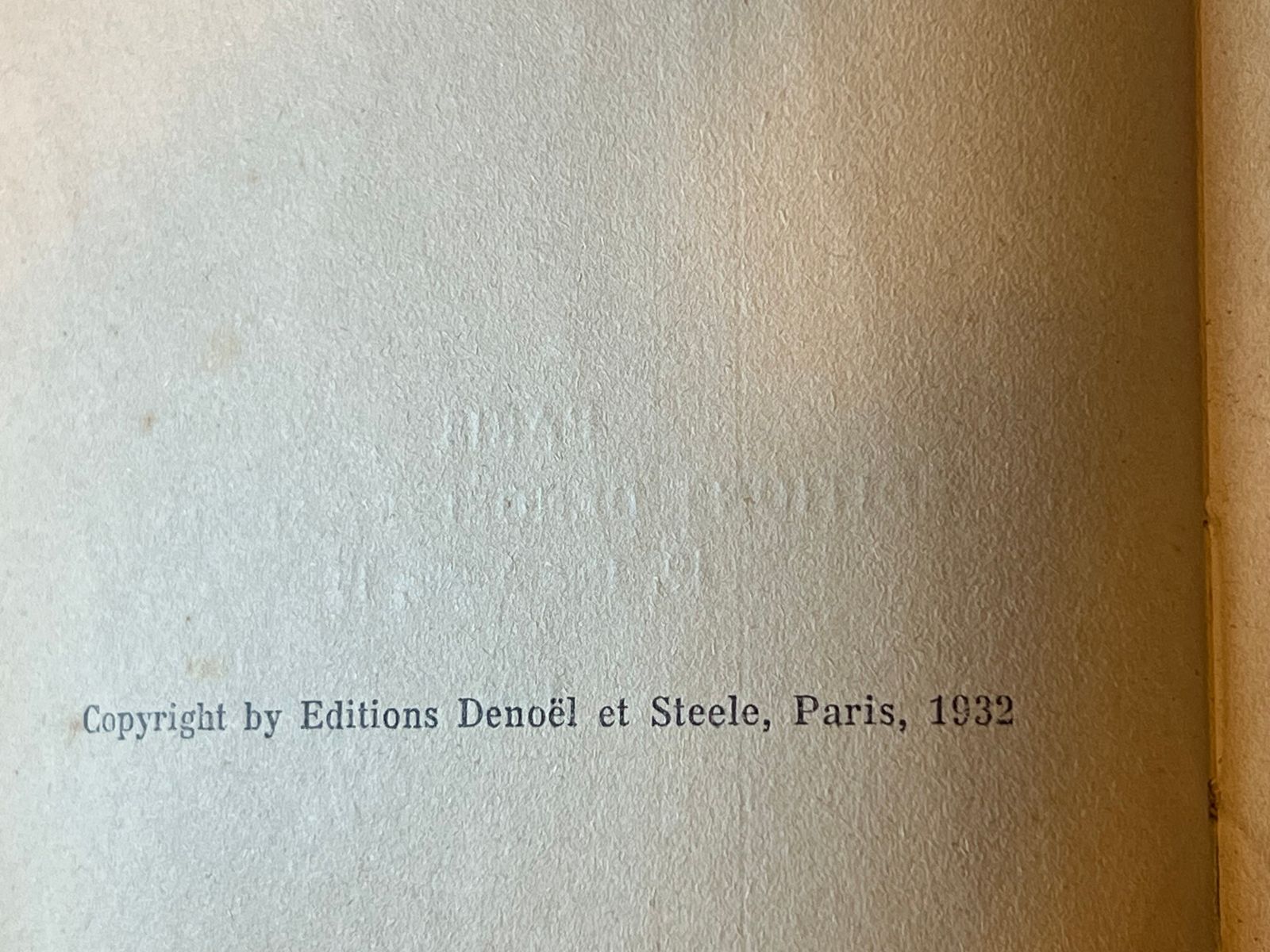 Voyage au bout de la nuit - Louis-Ferdinand Céline - 1932 | Une Recomposition de Janvier 1933 : Témoin Direct du Succès Fulgurant du Roman à ses Débuts | Aufildeslivres.fr