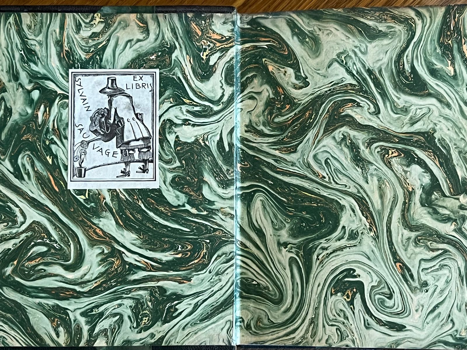 A travers Paris - Georges Cain - 1921 | Ouvrage de référence pour les collectionneurs d'ouvrages sur l'histoire et la topographie de Paris | Aufildeslivres.fr