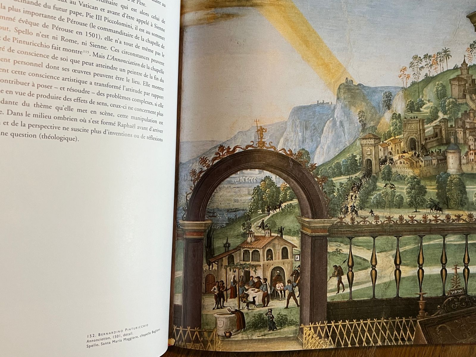 L'annonciation Italienne - Daniel Arasse - 1999 | Étude magistrale sur l'évolution de la représentation de l'Annonciation et l'invention de la perspective | Aufildeslivres.fr
