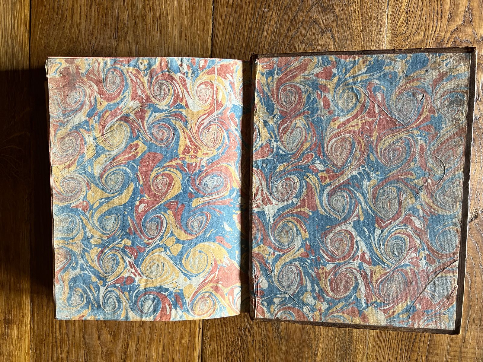 Histoire Universelle - Tome XVI - Une société de gens de lettres - 1790 | Un Témoignage Précis de l'Âge d'Or de l'Islam | Aufildeslivres.fr