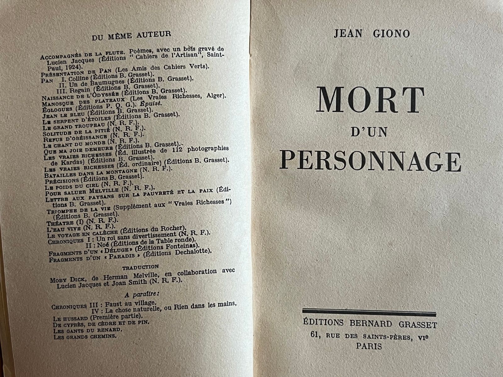 La Guerre et la Paix - Léon Tolstoï - 1930 | Œuvre majeure de Tolstoï explorant les thèmes universels de l'histoire, du destin et de la condition humaine | Aufildeslivres.fr