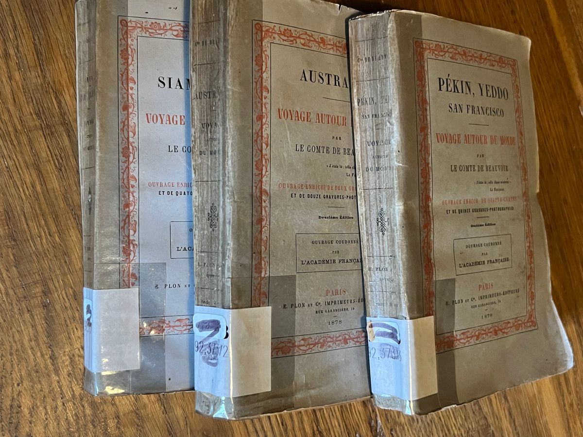 Voyage autour du monde - Australie - Pékin, Yeddo - Java, Siam, Canton - Ludovic de Beauvoir - 1878 |  Témoignage direct des cultures et civilisations d'Australie, de Chine, du Japon, de Java, du Siam et de Canton dans les années 1870  | Aufildeslivres.fr